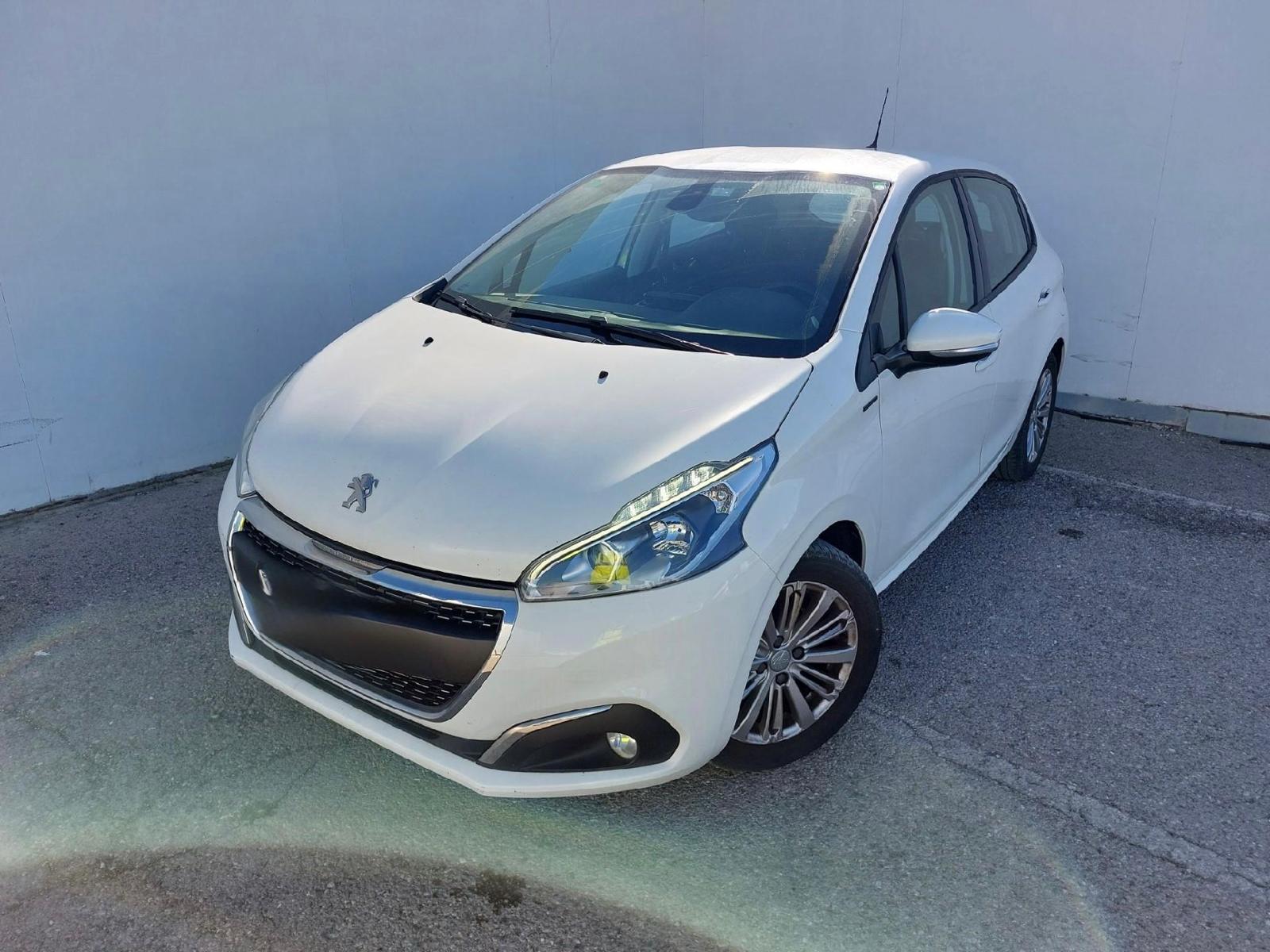 Peugeot 208 Signature BlueHDi